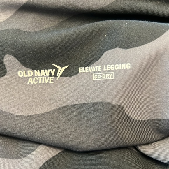 Women’s Old Navy Active Joggers - Picture 7 of 8